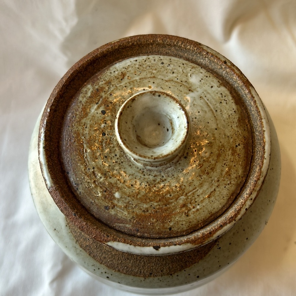 Stoneware Lidded Container - Picture 2 of 8